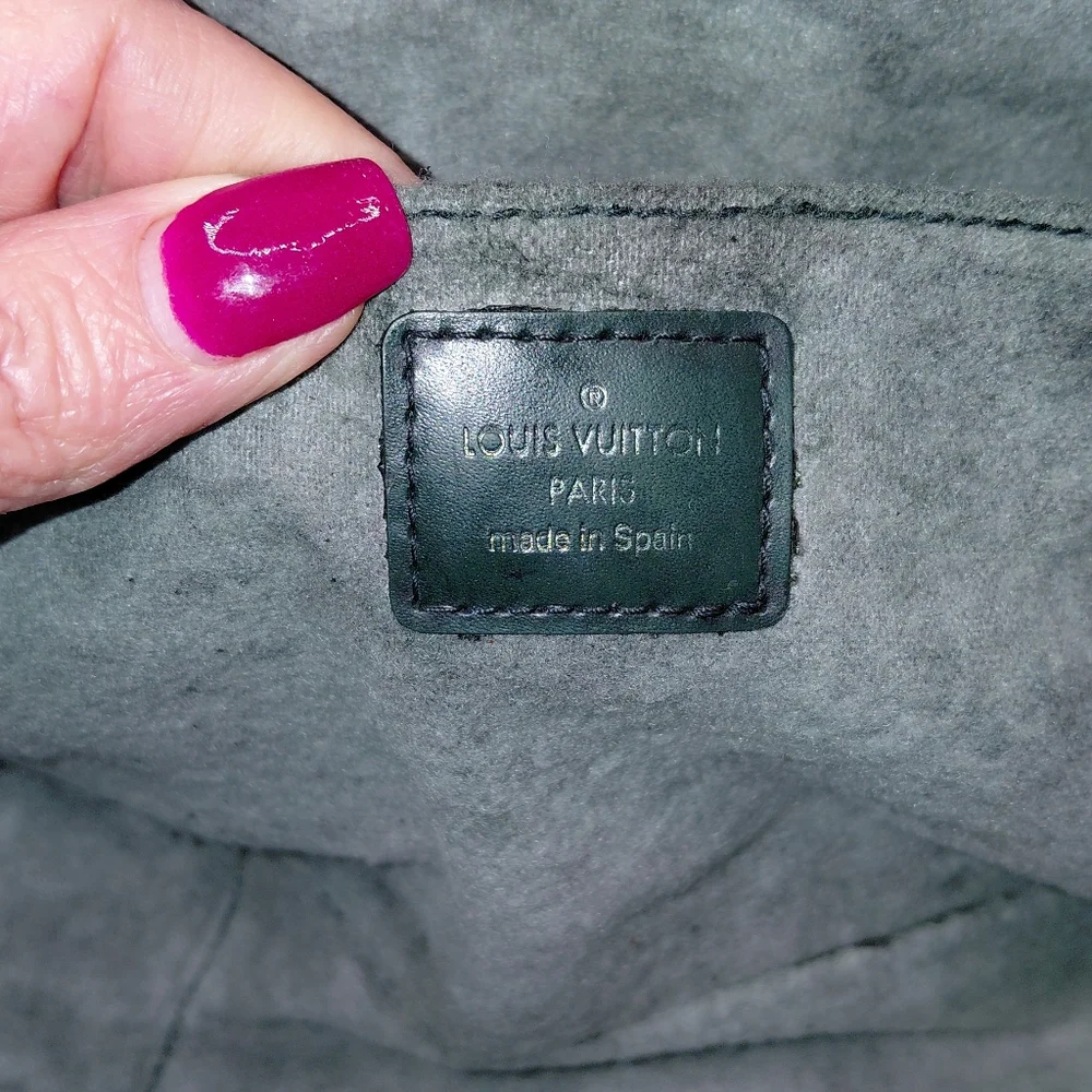 Louis Vuitton Dark Green Taiga Leather GM Trousse Toilette Pouch Bag Clutch Vtg